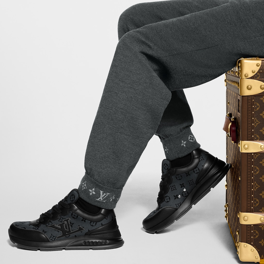 Louis Vuitton Classic Sneaker Black - product image 7