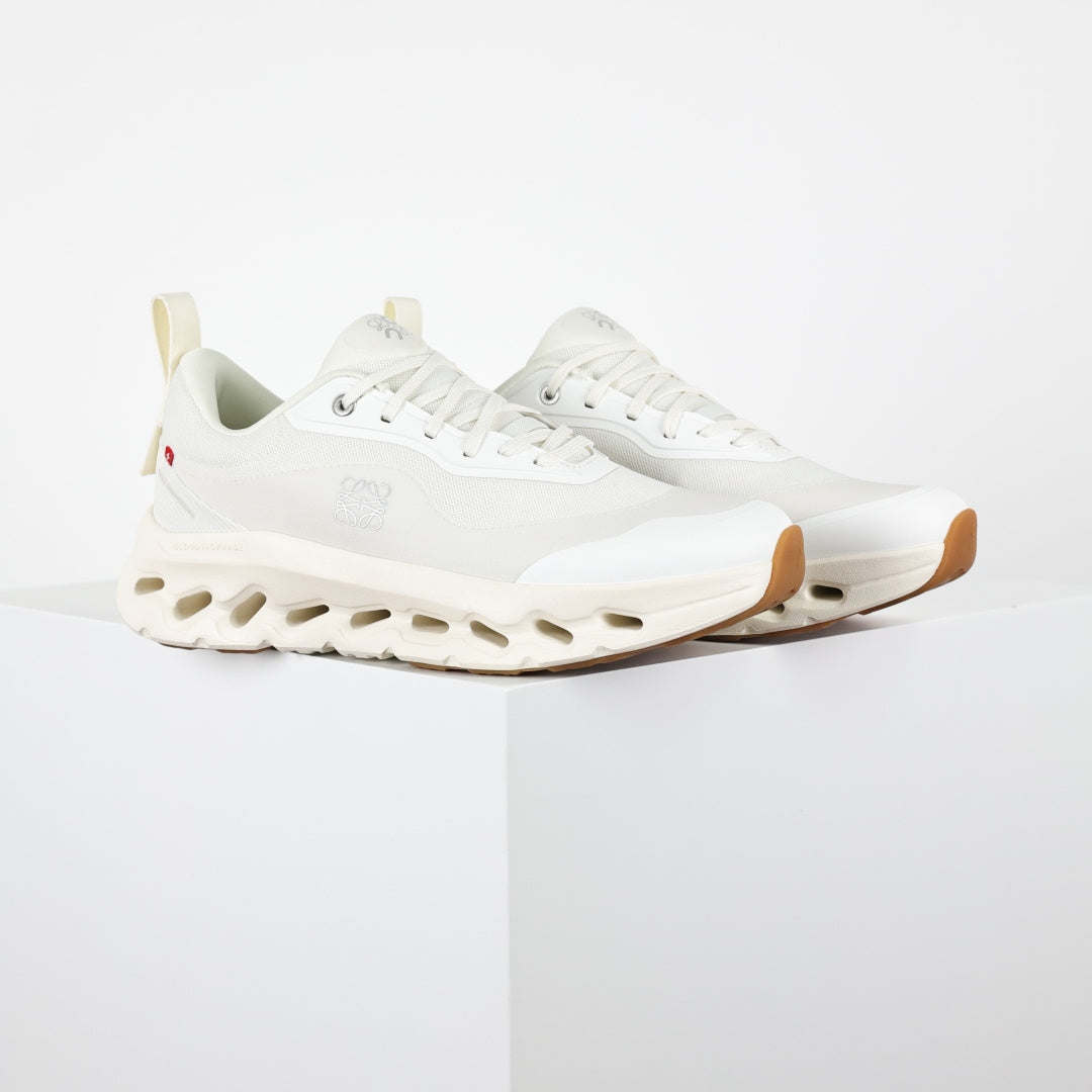 LOEWE x On Cloudtilt Running Shoes - Style 215596944 - view 3