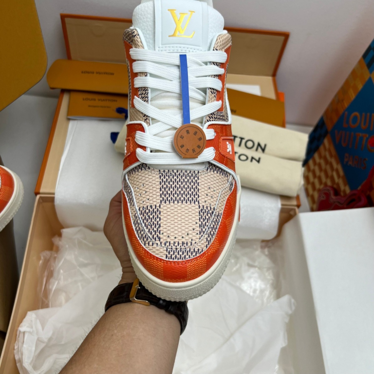 Louis Vuitton Trainer #54 Sneakers Orange - product image 3